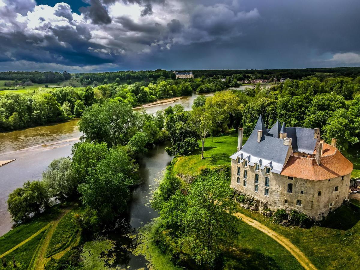 Un Chateau En Bourgogne Saincaize-Meauce Exterior photo